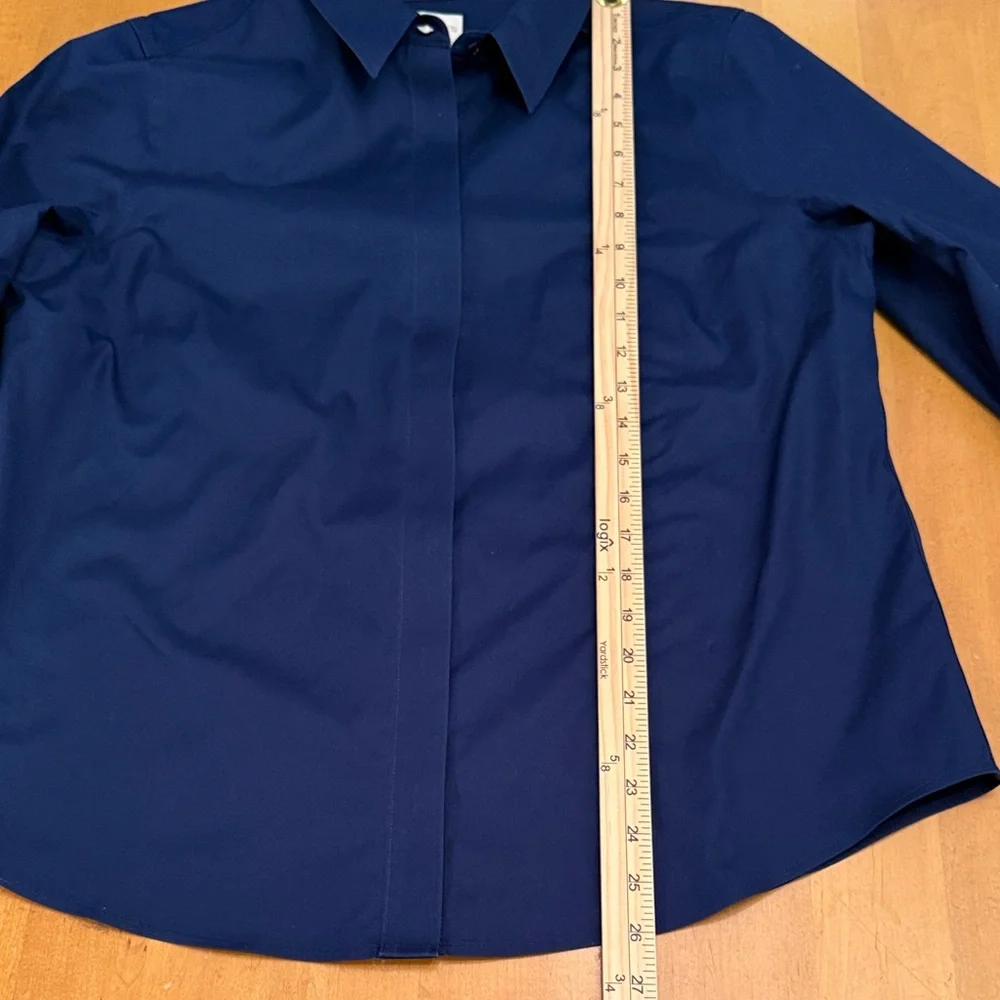 Chico's Classic Navy Blue Button-Front Blouse Cotton Size 2 / US Size Large 12 - Picture 9 of 9